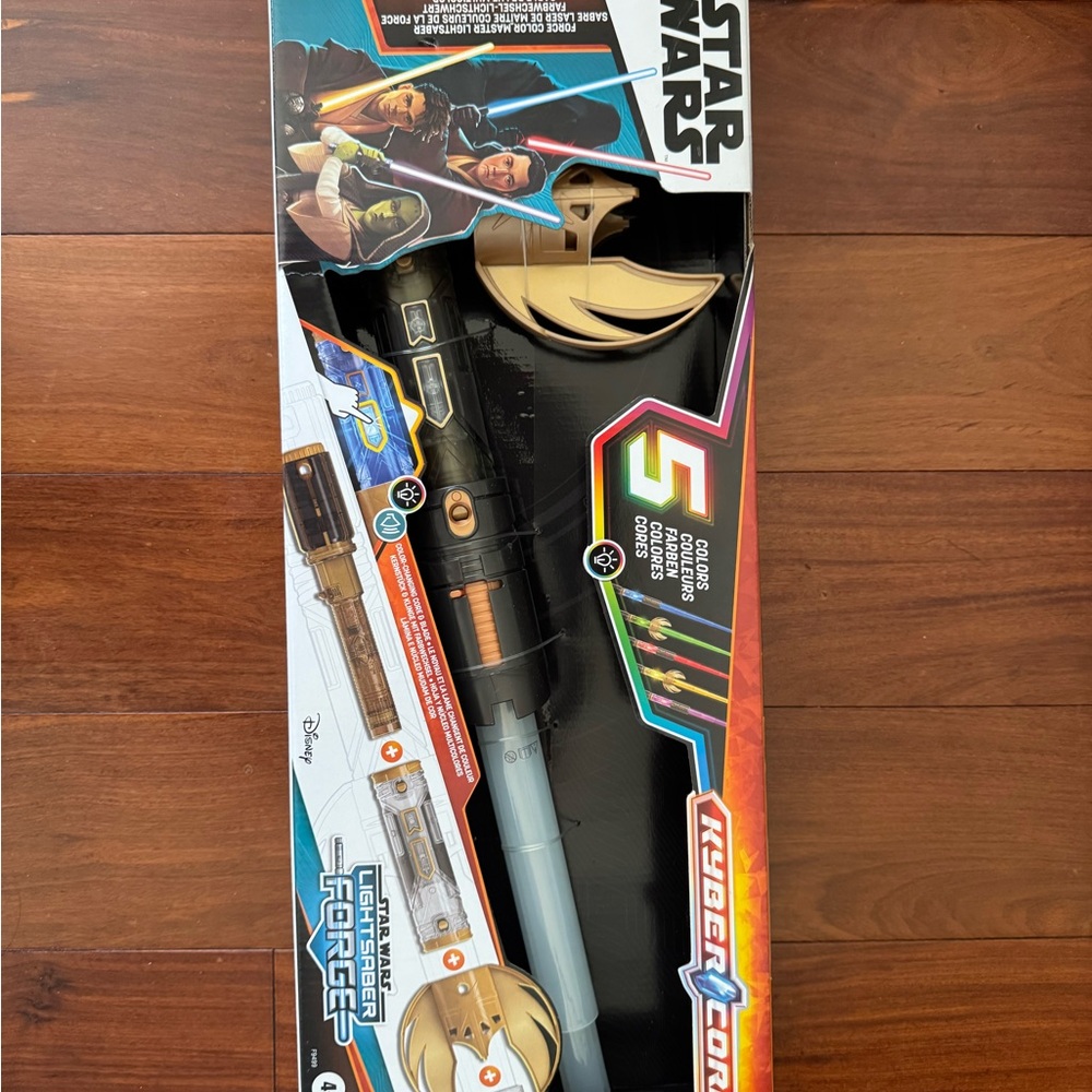 Star Wars Gold and Silver Action Figures Playset